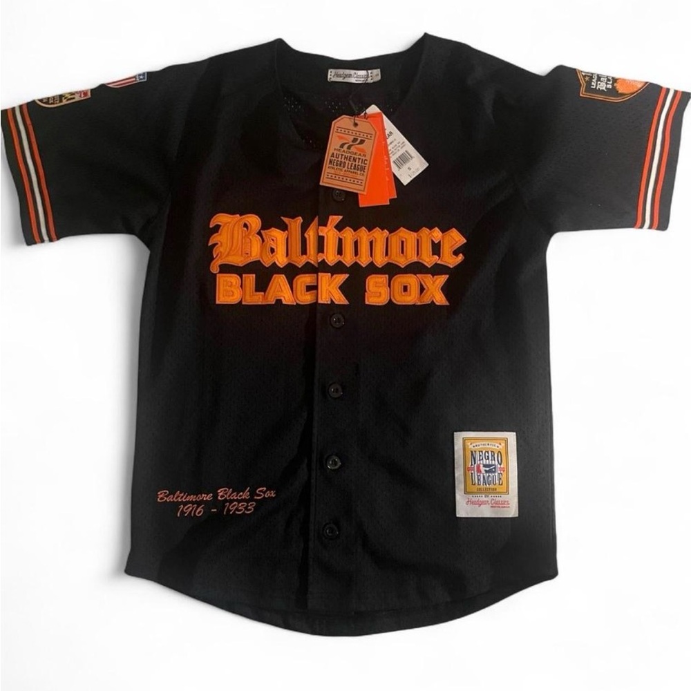 Baltimore Black Sox Jersey (Black – Tagged S, Fits M)